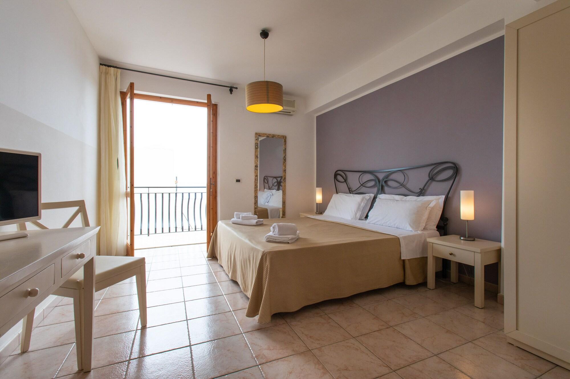 Hotel Amarea - Aeolian Charme Каннето Екстер'єр фото